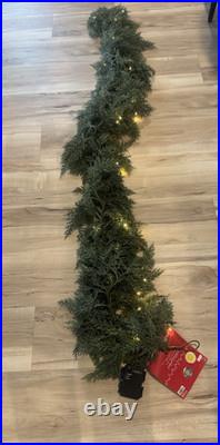 Hobby Lobby 6ft Pre-Lit Cedar Garland. Christmas Greenery Lighted Garland. NEW Hobby Lobby 6ft Pre-Lit Cedar Garland. Christmas Greenery Lighted Garland. NEW