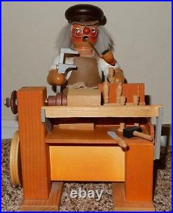 Holzkunst Christian Ulbricht Wooden Wood Shop Worker Workbench Woodworking READ