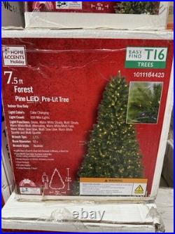 Home Accents Holiday 7.5ft Forest Pine LED Pre-Lit Artificial Christmas Tree T16