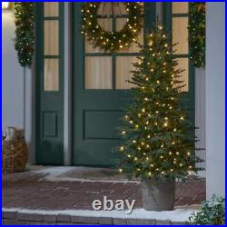 Home Accents Holiday Christmas Tree 4.5ft Grand Fir Potted with Incandescent Light