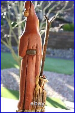 Home decor, wooden Santa, Winter, Christmas, skis, excellent condition