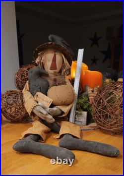 Honey Me Scarecrow With Crow