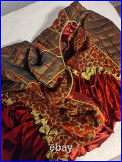 Huge 80 Christmas Tree Skirt Luxurious Elegant Thick & Puffy Decorations RARE