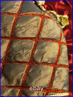 Huge 80 Christmas Tree Skirt Luxurious Elegant Thick & Puffy Decorations RARE