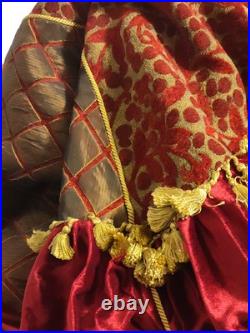 Huge 80 Christmas Tree Skirt Luxurious Elegant Thick & Puffy Decorations RARE