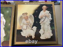 Jade Porcelain 14 Piece Nativity Set Ivory with Gold and Colors Bon Ton Free Ship