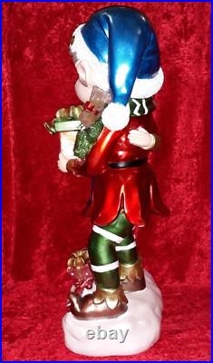 KRINGLE EXPRESS Indoor/Outdoor Elf Duo Boy & Girl Resin Light Up 6 Hour Timer