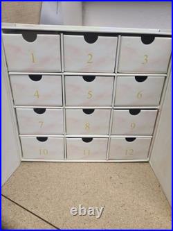 Kendra Scott 12 Days of Joy Bestsellers Box in Gold MSRP $325