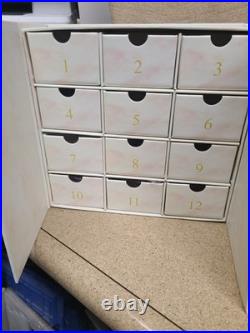 Kendra Scott 12 Days of Joy Bestsellers Box in Gold MSRP $325