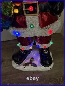 Kringle Express Indoor/Outdoor Oversized 36 Illuminated Santa Holding Wreath