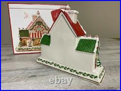 Lenox Hosting the Holidays Light-Up Musical Bakeshop Centerpiece Christmas $320