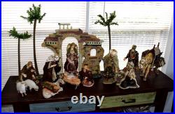 Living Home Deluxe Large Fine Porcelain Nativity 16-Piece Set With Fabric Detail