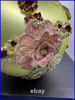 Mark Roberts Christmas 2024 Kings Jewel Ball Ornament Lt Green 5 New 40 Of 500 Mark Roberts Christmas 2024 Kings Jewel Ball Ornament Lt Green 5 New 40 Of 500