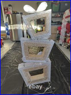 Member's Mark 5' Pre-Lit Twinkling Present Tower Silver & Gold, Christmas Deor