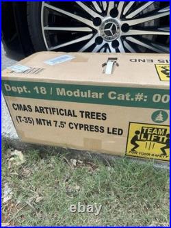 My Texas House 2025 7.5' Cypress Pre-Lit Artificial Christmas Tree 500 LEDs