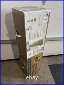 My Texas House 2025 7.5ft Cypress Pre-Lit Artificial Christmas Tree (500 LED)