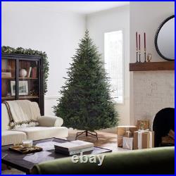 National Tree Company 7.5 ft Unlit Fraser Grande Artificial Christmas Tree 3,719