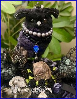 One O A Kind Handmade Halloween Jeweled Queen Owl Pumpkin Table Decor 8x11