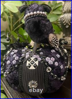 One O A Kind Handmade Halloween Jeweled Queen Owl Pumpkin Table Decor 8x11