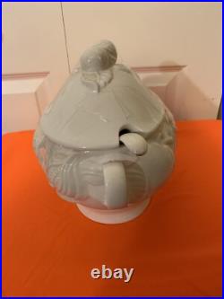 Over and Back Inc White Covered Soup Tureen Punch Bowl Fall Fruit Motif Japan Over and Back Inc White Covered Soup Tureen Punch Bowl Fall Fruit Motif Japan