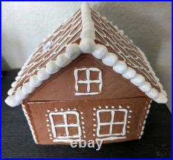 POTTERY BARN Gingerbread House Stoneware Cookie Jar-NEW