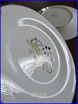 POTTERY BARN Reindeer 4 Dinner Plates Dasher, Donner, Cupid, Prancer