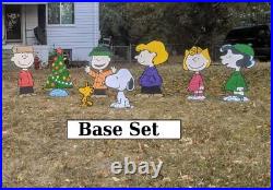 Peanuts Christmas Tree Yard Set