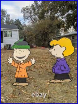 Peanuts Christmas Tree Yard Set