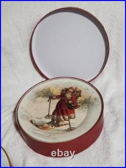 Pottery Barn Nostalgic Santa Christmas Village Dinner Plates Set Of 4 In Box