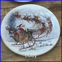 Pottery Barn Nostalgic Santa Dinner Plates 10.5 Santa Christmas Set of 4