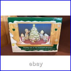 Precious Moments Wishing You an Old Fashioned Christmas