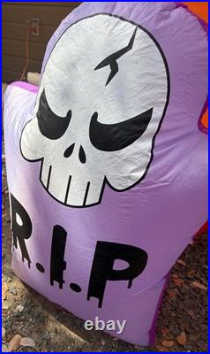 Presence Inflatables 11 FT Tall Halloween Inflatables Archway Angry Pumpkins LED