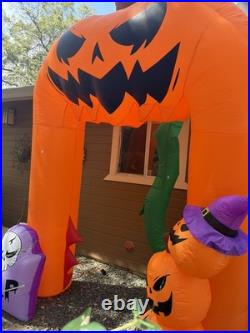 Presence Inflatables 11 FT Tall Halloween Inflatables Archway Angry Pumpkins LED