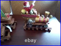 RARE Mark Roberts Christmas Vintage Train set Mantle stocking holders 21