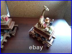 RARE Mark Roberts Christmas Vintage Train set Mantle stocking holders 21