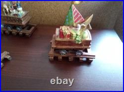 RARE Mark Roberts Christmas Vintage Train set Mantle stocking holders 21