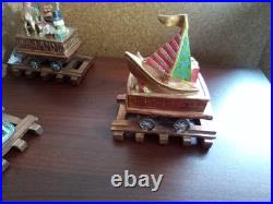 RARE Mark Roberts Christmas Vintage Train set Mantle stocking holders 21