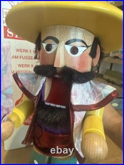 Steinbach Chinese Dancer Nutcracker S1841 Limited Edition Standing 2007