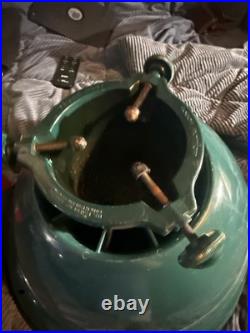 Swivel Straight The One Minute Christmas Tree Stand Up to 10' 100lb Used