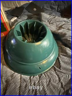 Swivel Straight The One Minute Christmas Tree Stand Up to 10' 100lb Used