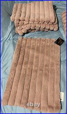 The Christmas Shoppe Lot 141 Pc Pink Plush Faux Fur Tree Skirt Ornaments Table