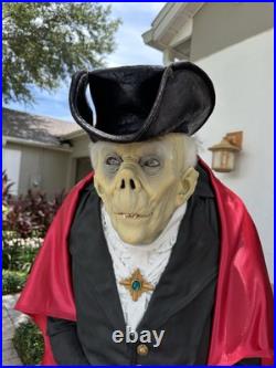 The Count Dracula life size prop Halloween Eyes Light statue vampire prop 6ft
