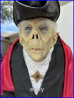 The Count Dracula life size prop Halloween Eyes Light statue vampire prop 6ft