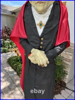 The Count Dracula life size prop Halloween Eyes Light statue vampire prop 6ft