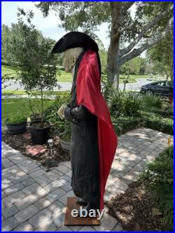 The Count Dracula life size prop Halloween Eyes Light statue vampire prop 6ft