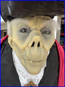 The Count Dracula life size prop Halloween Eyes Light statue vampire prop 6ft
