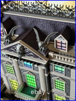 The Haunted Manor by FULV, LED Colour Changing, Halloween Decor, 10.7inx14.6in