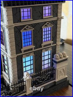 The Haunted Manor by FULV, LED Colour Changing, Halloween Decor, 10.7inx14.6in