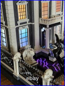 The Haunted Manor by FULV, LED Colour Changing, Halloween Decor, 10.7inx14.6in