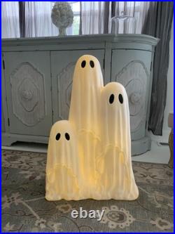 TikTok Viral 2025 Ghost Trio LED Halloween Statue NEW 32 Tall Cheesecloth